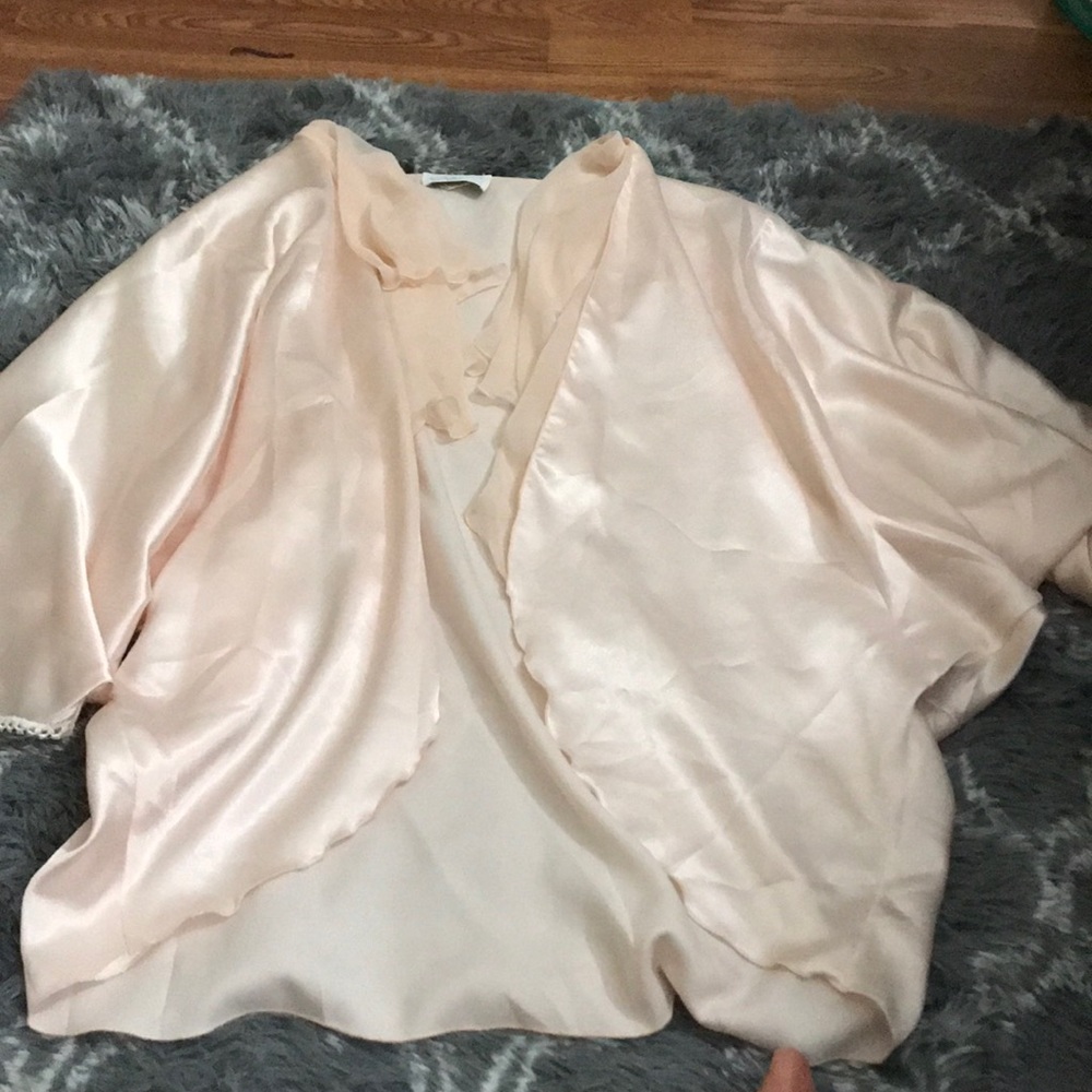 PINK CHIFFON RUFFLE SATIN LIKE KIMONO WITH LACE